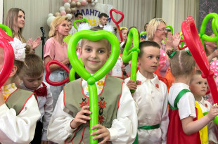 Более 20 детских садов поучаствовали в гранд-финале районного фестиваля дошкольников «Талантики-2023» в Витебске
