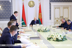 Лукашенко на совещании о создании портовых мощностей: нужно окончательно определиться