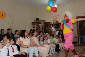 В преддверии Дня защиты детей в Детском доме города Витебска чествовали будущих первоклассников и выпускников 9 класса
