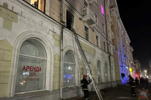 В Витебске на улице Кирова горела квартира, спасатели эвакуировали 15 человек