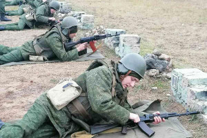 Новобранцы 19-й отдельной механизированной бригады провели первые стрельбы на полигоне Лепельский