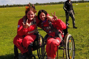 Оршанка заняла первое место на танцевально-парашютном фестивале молодых инвалидов-колясочников