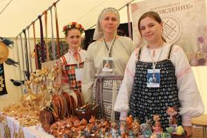 Более 270 мастеров народного творчества участвуют в выставке-ярмарке «Город мастеров» на "Славянском базаре в Витебске"