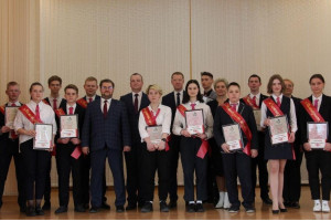 В витебской гимназии № 2 прошла торжественная церемония «Гимназист года – 2023»