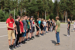 С бытом и традициями солдат-пограничников познакомятся учащиеся Новополоцка в открывшемся военно-патриотическом лагере «Патриот»