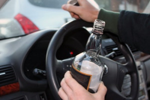 В Новополоцке пьяный водитель попался инспекторам ГАИ, когда ехал на угнанном автомобиле