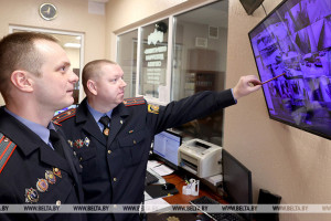 Лукашенко: сотрудники органов внутренних дел верно служили и служат народу Беларуси