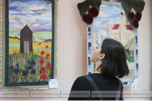 В областном методическом центре народного творчества открылась выставка лоскутного шитья «Витебская мозаика»