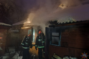 На пожаре в Витебске чуть не сгорел мужчина