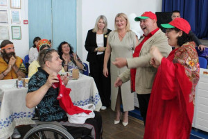Витебский дом-интернат для престарелых и инвалидов посетила делегация людей с ограниченными возможностями из Российской Федерации