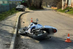 В Оршанском районе мотоциклист сбил пешехода и скрылся