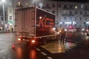 В центре Витебска грузовик сбил пешехода