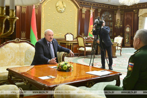 Лукашенко: в случае агрессии Россия защитит Беларусь как собственную территорию
