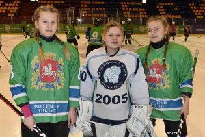 Хоккей «с косичками». Юные хоккеистки СДЮШОР ХК «Витебск» могут стать игроками будущей женской сборной Беларуси