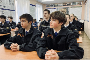 22 старшеклассника стали бойцами молодежного отряда охраны порядка в Первомайском районе