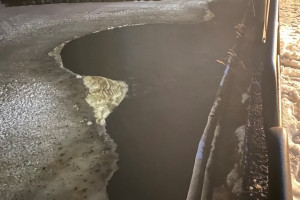 На реке Адров в Оршанском районе под лед провалился мужчина: его спасли работники МЧС