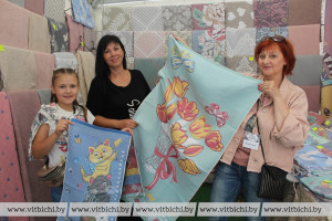 За модной одеждой отправился корреспондент vitbichi.by на выставку-ярмарку «Малый бизнес в фестивальном Витебске»