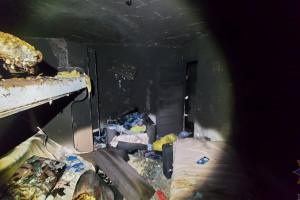 На пожаре в Орше погибла женщина и ее маленький сын