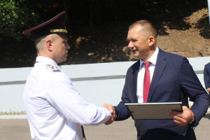 Министр МВД оценил безопасность на "Славянском базаре в Витебске" и вручил ключи от новых милицейских машин