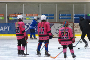 Три юные хоккеистки «Витебска» сыграют во Всемирном женском матче