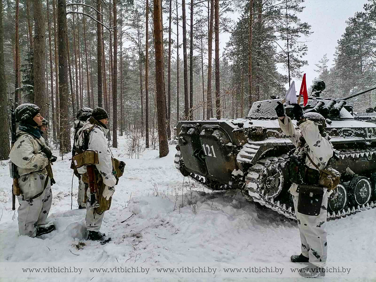 В 19-й отдельной гвардейской механизированной бригаде проходят боевые  стрельбы взводов