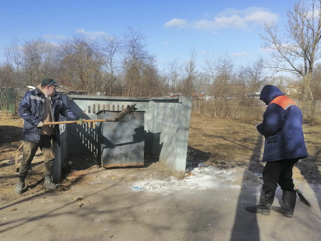 В Витебске продолжается месячник по санитарной очистке и благоустройству