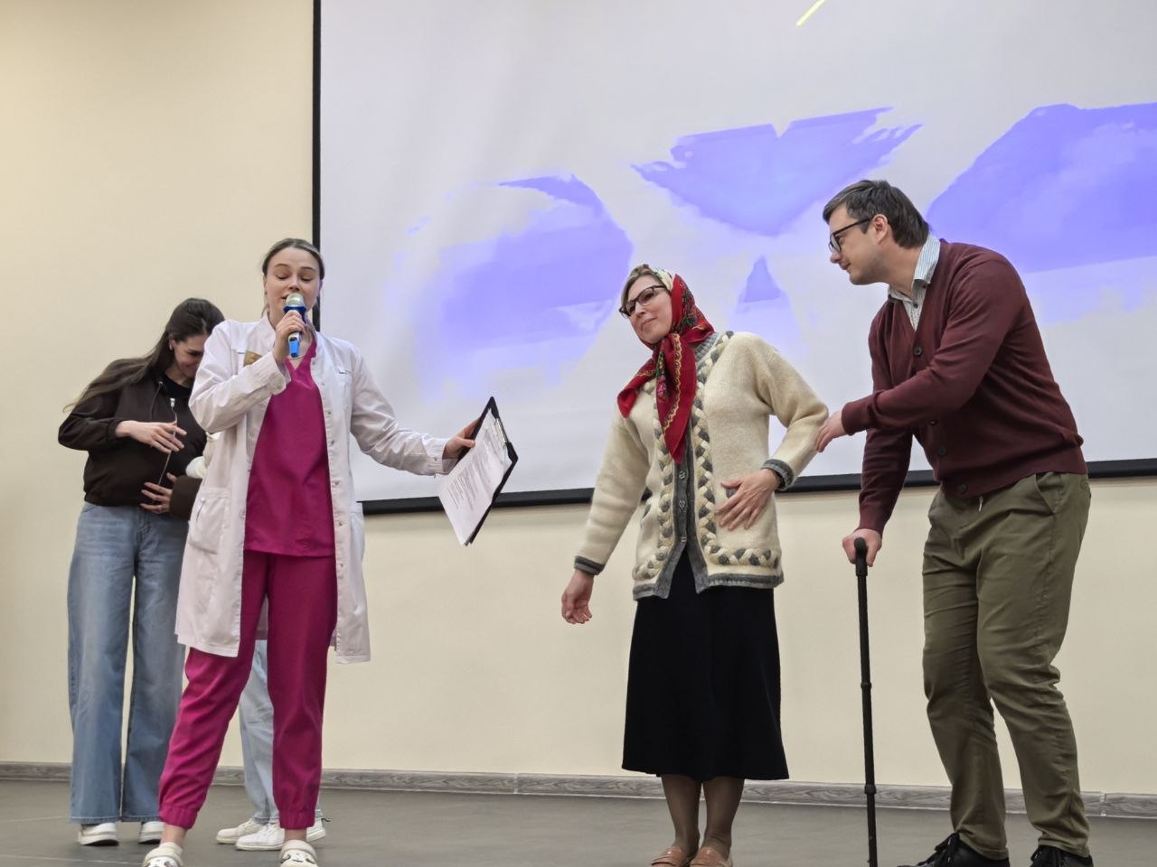 молодые врачи