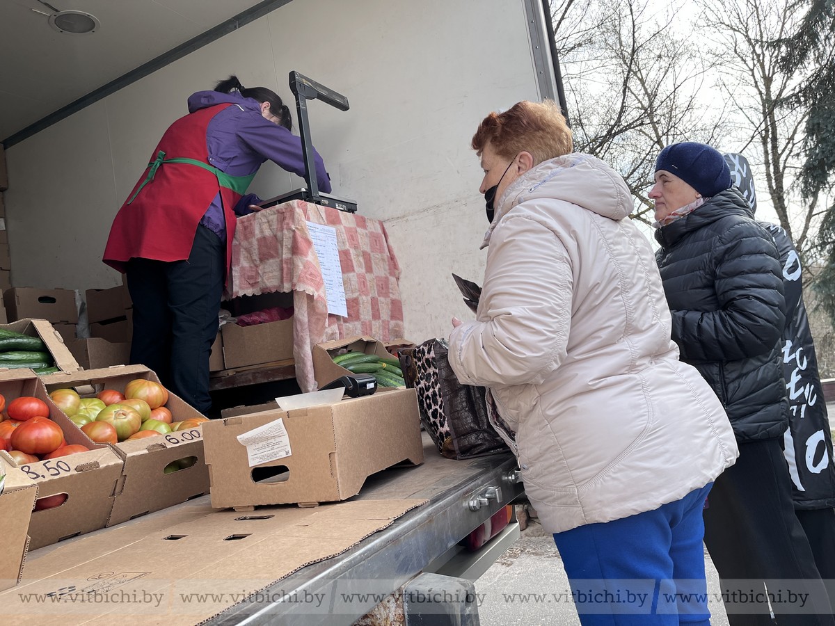 Прекращайте базар!: За несанкционированную торговлю продавцам предусмотрены  штрафы,а покупателям - риски.