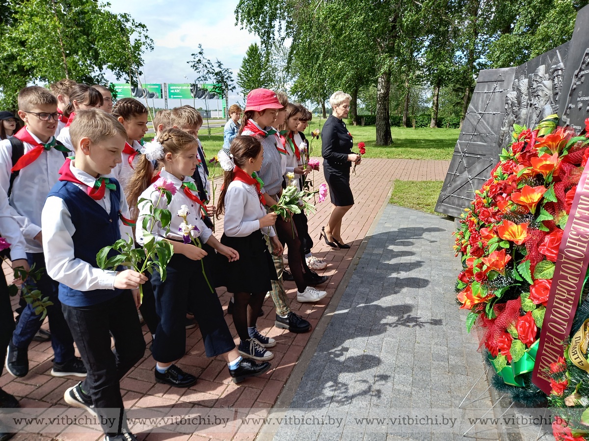 Память павших в годы Великой Отечественной войны почтили в Железнодорожном  районе Витебска | Новости | Витебск| Новости Витебска |Витебский горисполком