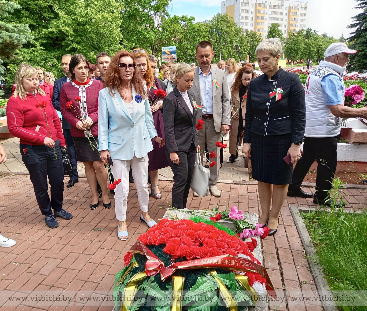 Память павших в годы Великой Отечественной войны почтили в Железнодорожном  районе Витебска | Новости | Витебск| Новости Витебска |Витебский горисполком