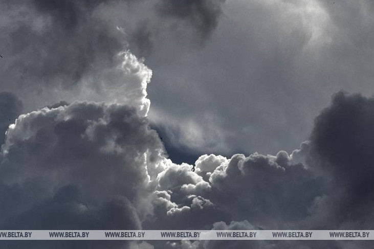 Латвия продлила запрет на ночные полеты у границы с Россией и Беларусью