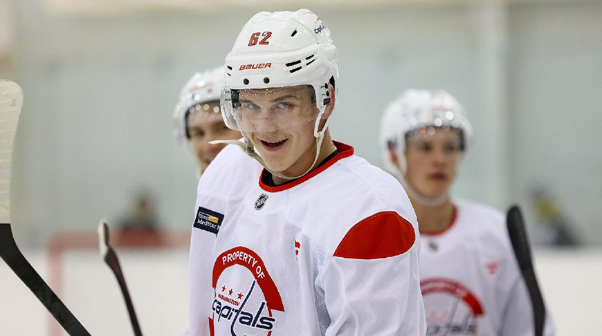 Илья Протас забросил первую шайбу в Американской хоккейной лиге Илья Протас забросил первую шайбу в Американской хоккейной лиге