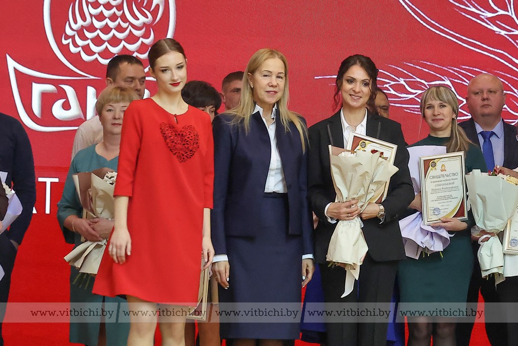 На ОАО «Витебская бройлерная птицефабрика» состоялось торжественное мероприятие, посвященное Дню работников сельского хозяйства и перерабатывающей промышленности агропромышленного комплекса.