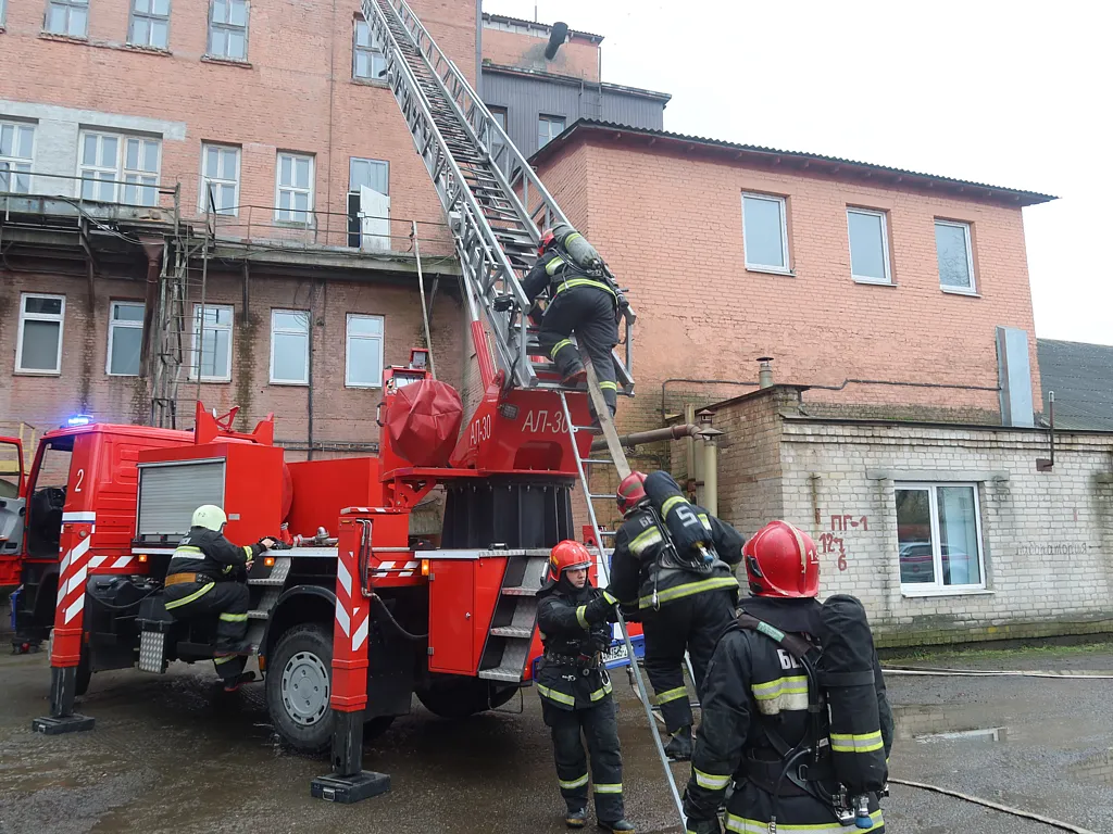 В Витебске прошли тактико-специальные учения МЧС В Витебске прошли тактико-специальные учения МЧС