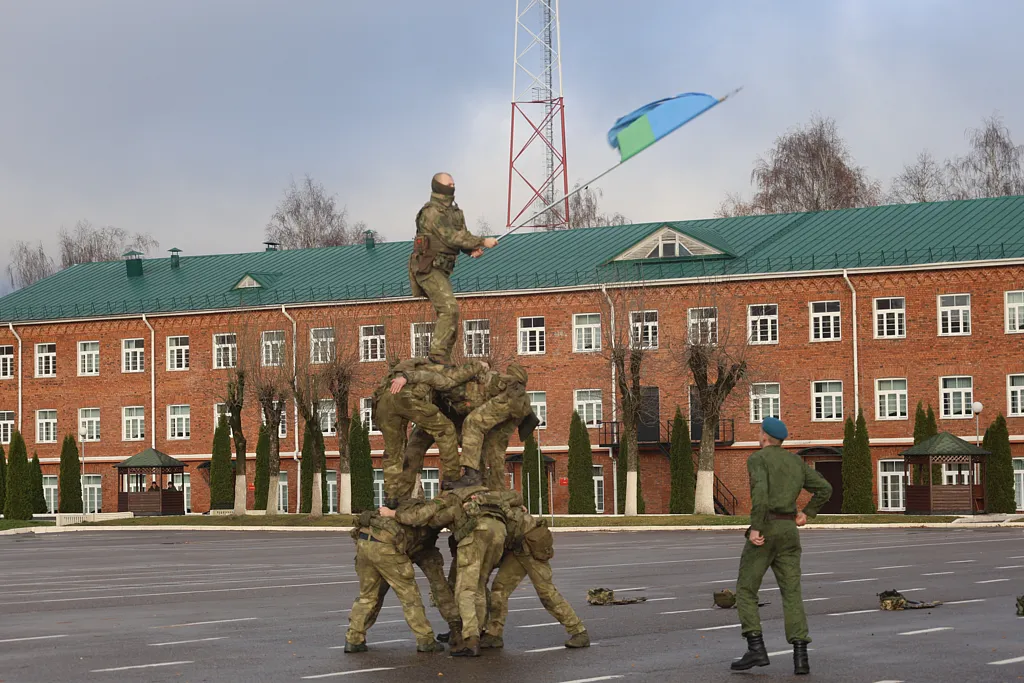 В 103-й Витебской воздушно-десантной бригаде прошел День открытых дверей В 103-й Витебской воздушно-десантной бригаде прошел День открытых дверей