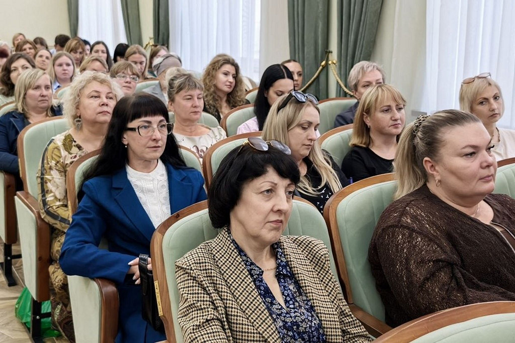 Отраслевой профсоюз поставил задачу довести 50-процентную надбавку по контракту всем медработникам Витебщины