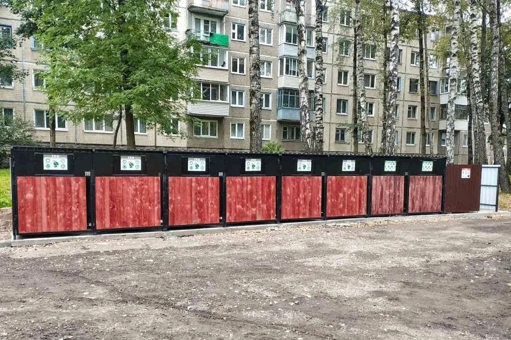 Новая контейнерная площадка по адресу: ул. Чкалова, 9, к.9. Новая контейнерная площадка по адресу: ул. Чкалова, 9, к.9.