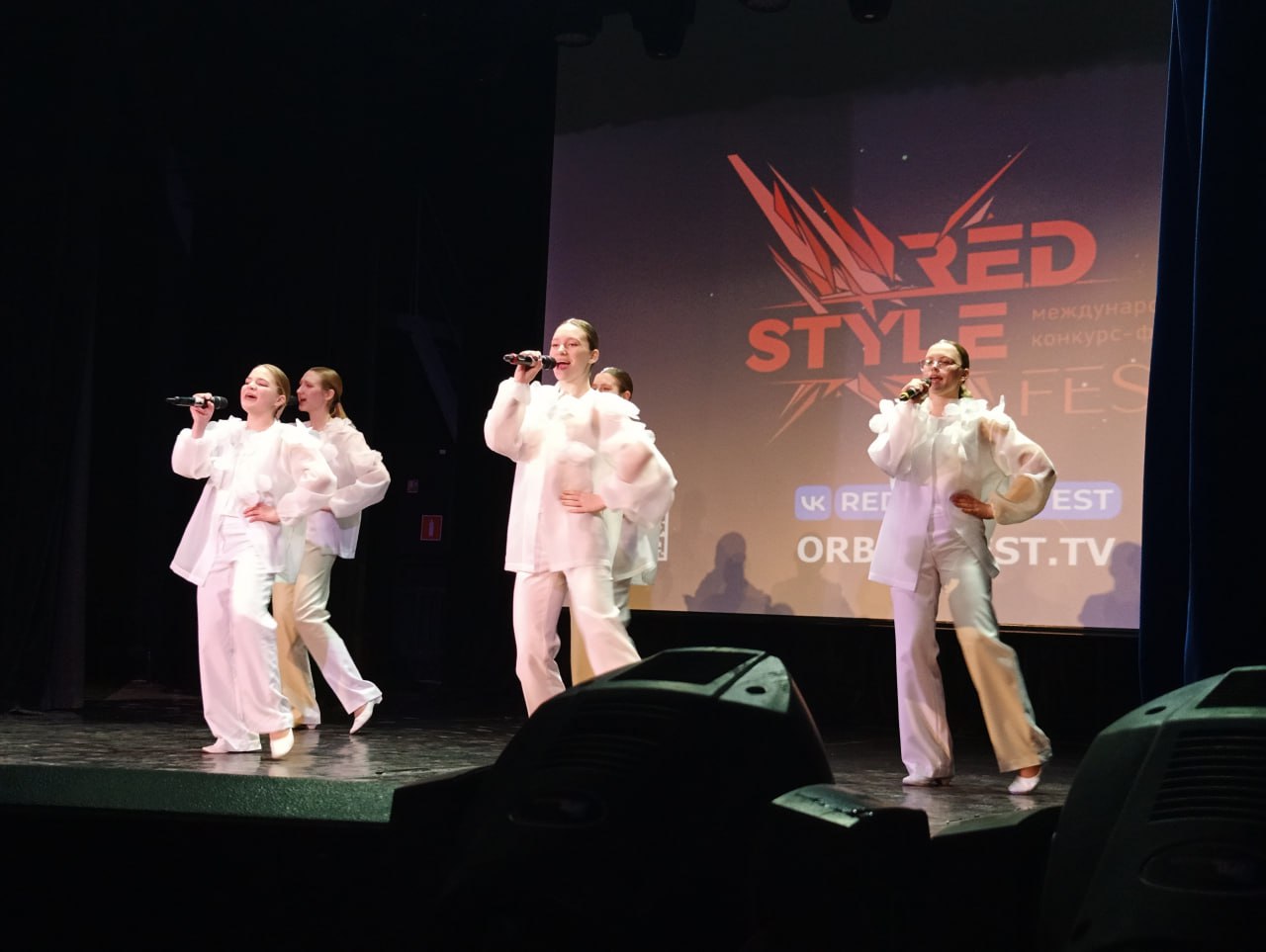 Артисты музыкального театра «Карамельки» привезли россыпь наград с международного конкурса в Москве «Карамельки»