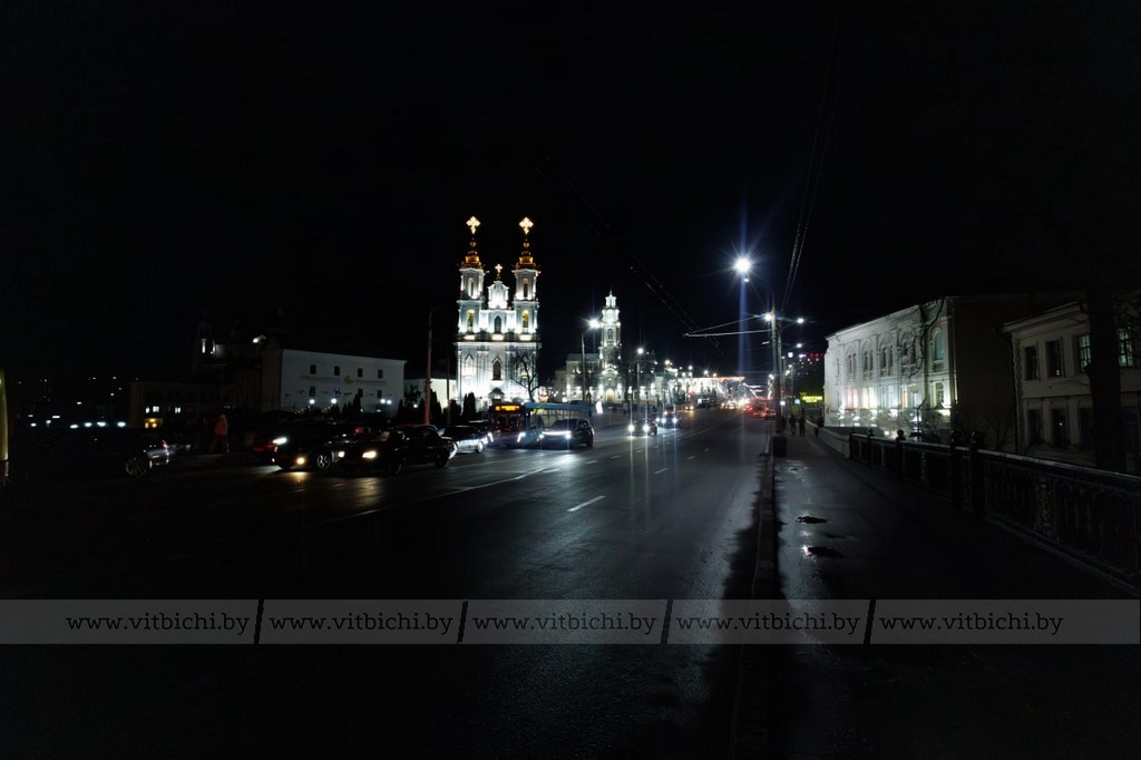 Октябрьский мост в Витебске ночной Витебск