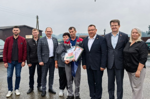 Солидарность и признание: профсоюзные лидеры здравоохранения поддержали аграриев и медиков Миорского района