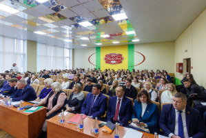 От жилищных перспектив до ИИ: о чем говорила молодежь АПК с руководством Витебской области