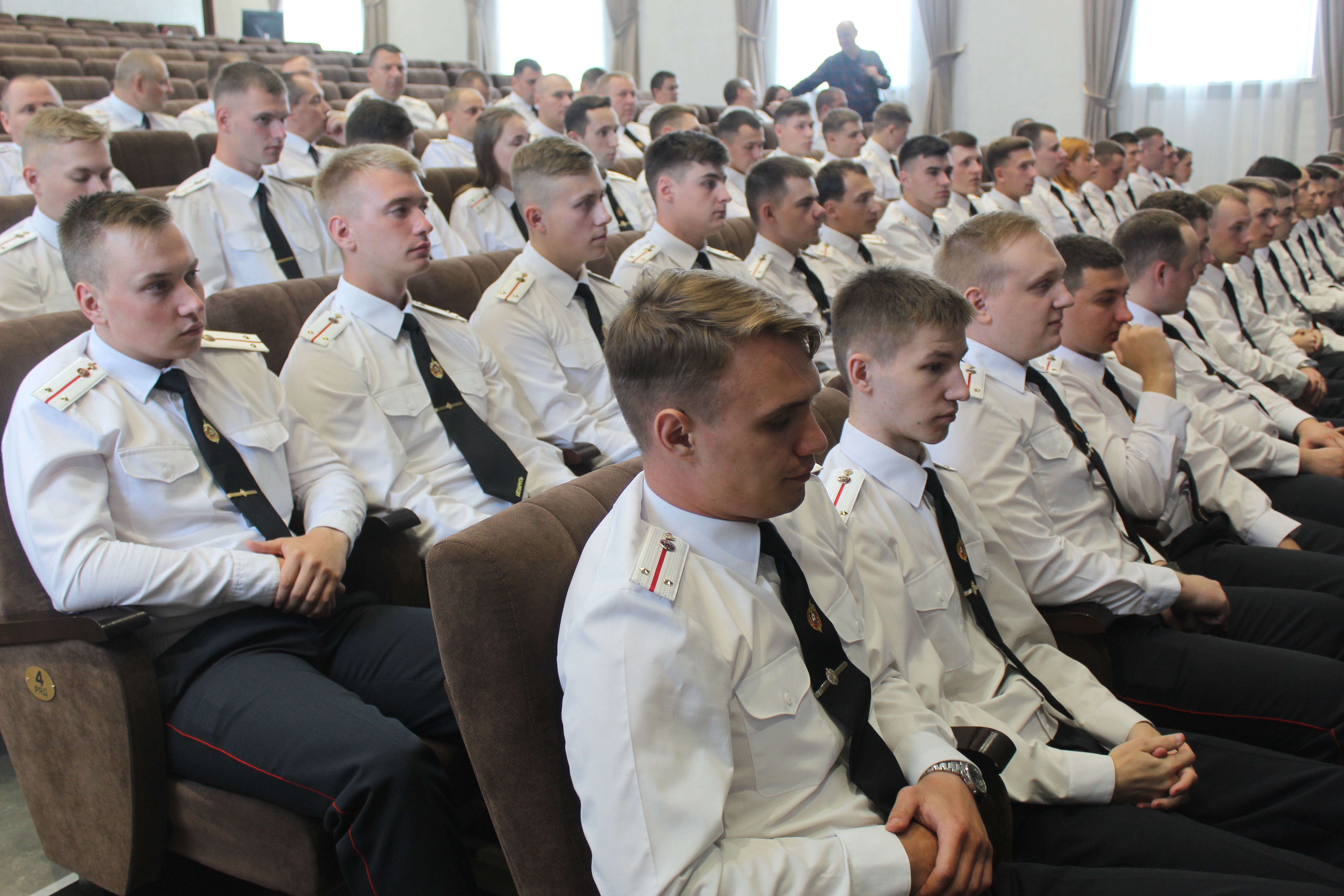 Около 60 молодых сотрудников пополнили ряды милиции Витебской области