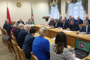 Вопросы медицинского обслуживания населения обсудили на президиуме областного Совета депутатов