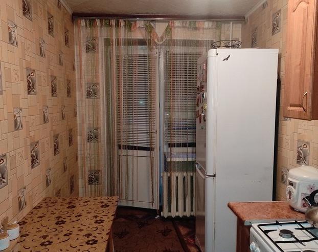 В Новополоцке вор забрался в квартиру через окно и украл колбасу, сыр и плов