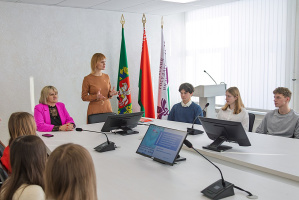 «Сейчас настало время конкретных дел»: Ольга Иванова встретилась с учащимися индустриального колледжа