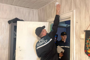 Витебские спасатели посетили общежитие во время планового рейда по пожарной безопасности