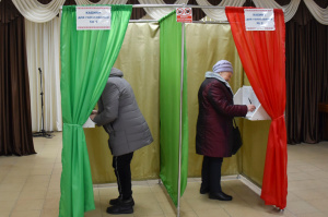 Активно голосуют избиратели на Мазоловском участке для голосования № 14 в Витебском районе