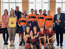 Благотворительный проект Sportera запустил бесплатную секцию по баскетболу в Бегомле