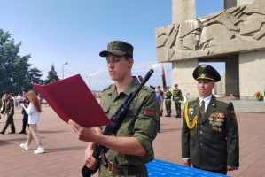 Более 80 выпускников военной кафедры ВГУ имени П. М. Машерова приняли присягу