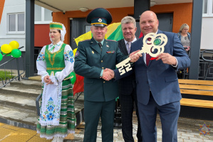 Сенненские спасатели получили ключи от арендного жилья